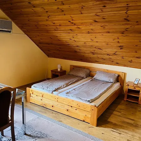 Bed & Breakfast Kancsal Harcsa Panzio Es Halaszcsarda