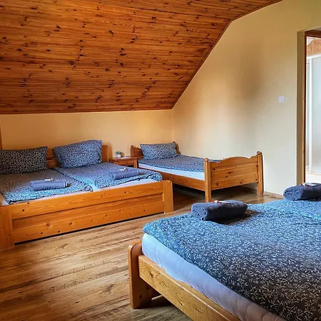 Kancsal Harcsa Panzio Es Halaszcsarda 3*