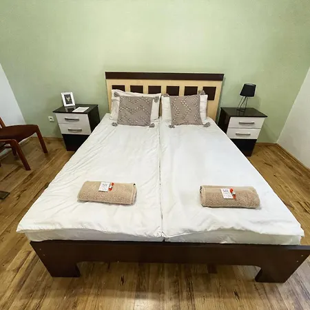 Kancsal Harcsa Panzio Es Halaszcsarda 3* Tiszatelek