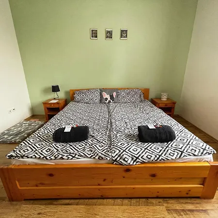 Kancsal Harcsa Panzio Es Halaszcsarda Bed & Breakfast *