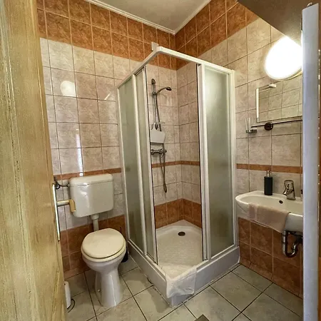 Kancsal Harcsa Panzio Es Halaszcsarda Bed and Breakfast Tiszatelek