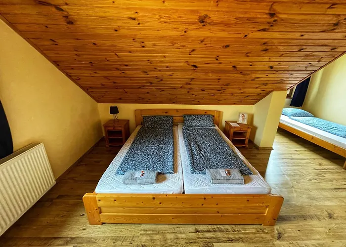 Kancsal Harcsa Panzio Es Halaszcsarda 3*